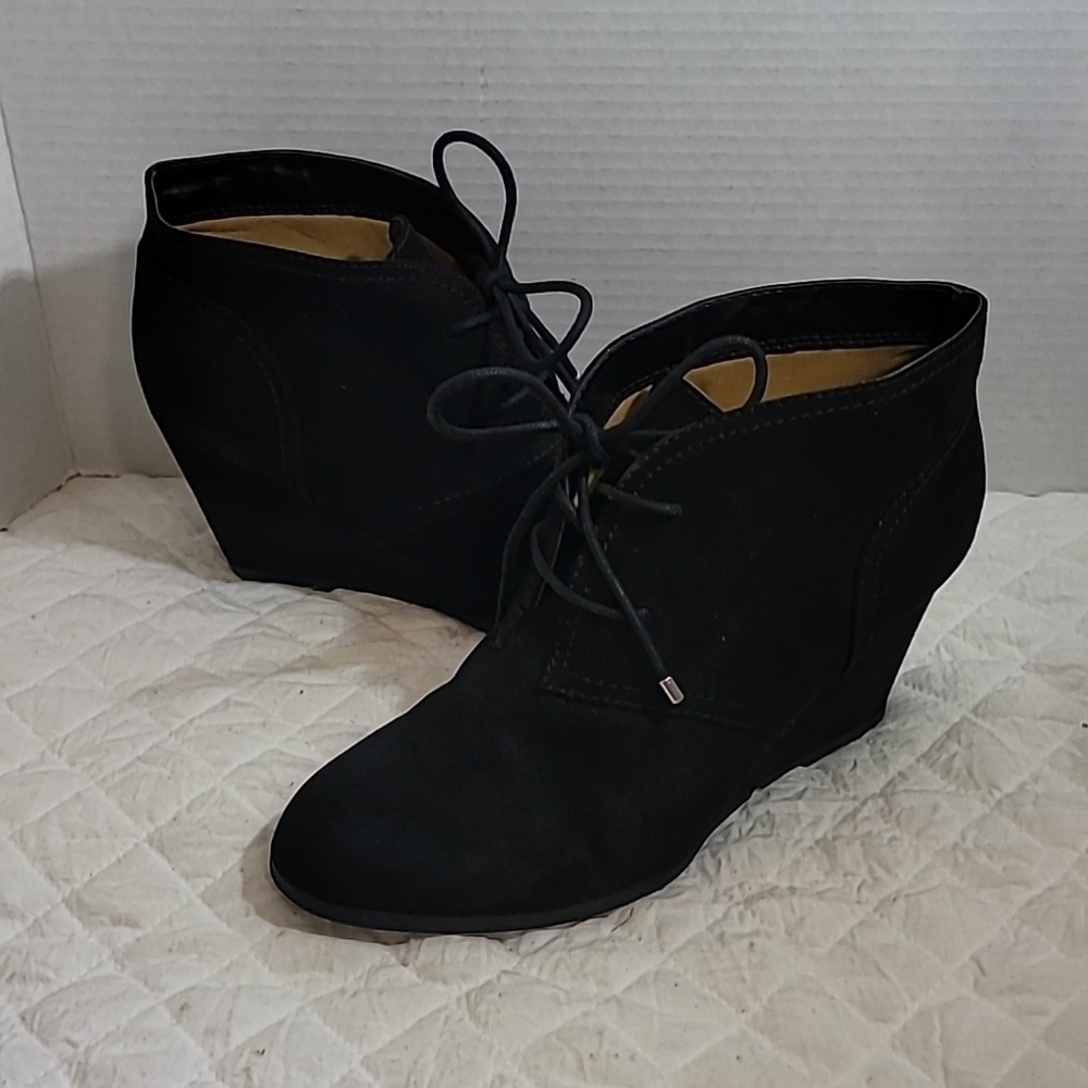 Fergie Wedge Ankle  Black Suede Ankle Boots Size 9